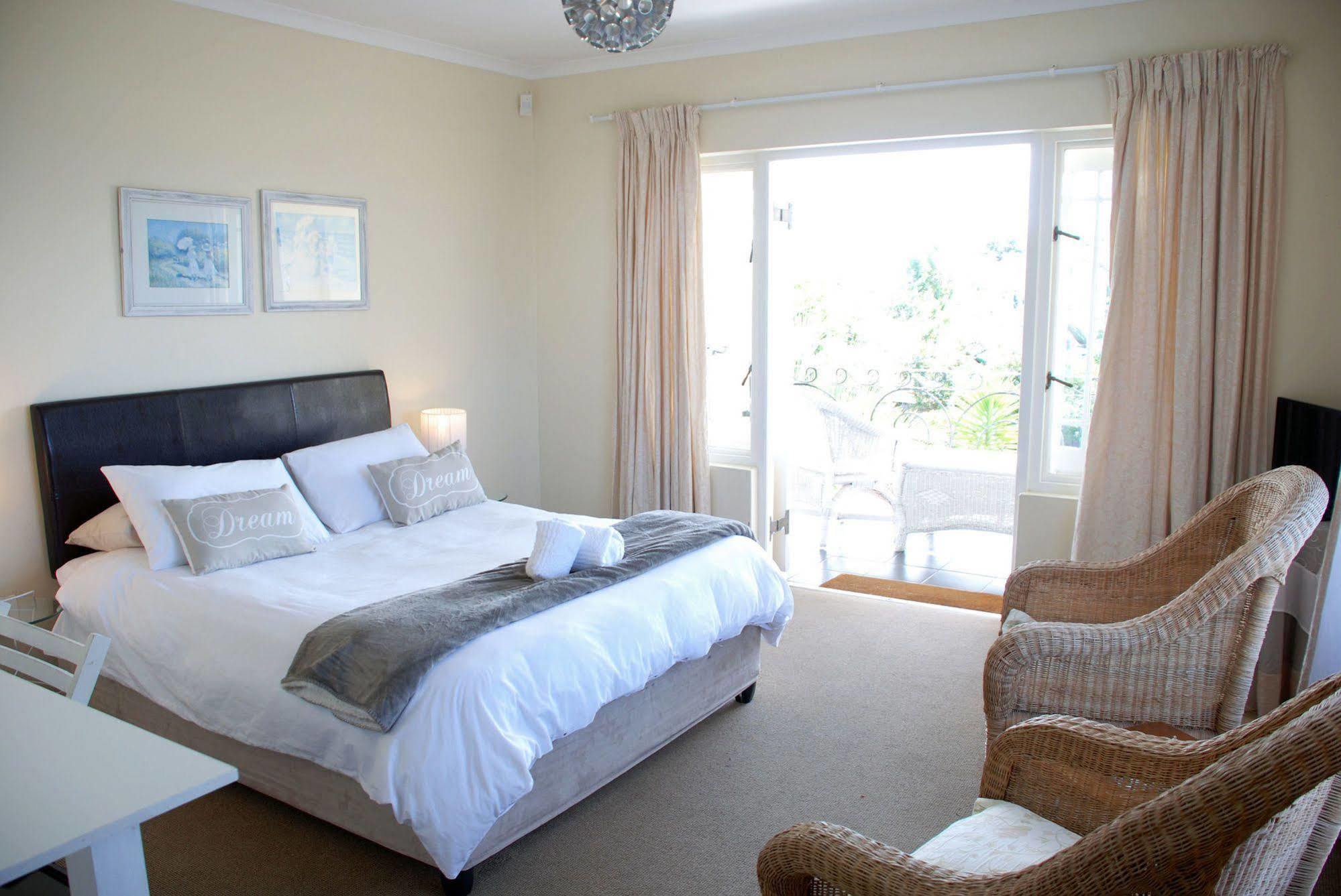 Mandalay Guest House Plettenberg Bay Eksteriør billede
